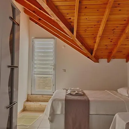 Ciftlik 8-person Private Pool فيلة